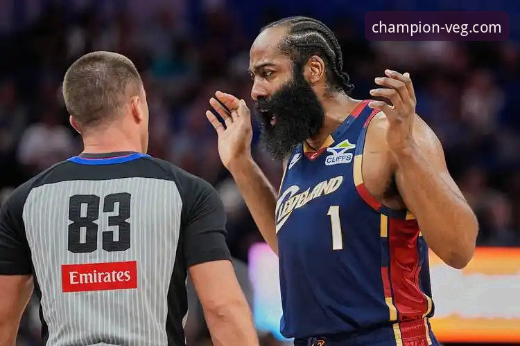 冠军白菜网海量游戏 揭秘骑士魔术对攻战:冠军白菜网论坛如何解码球星数据背后的战术博弈